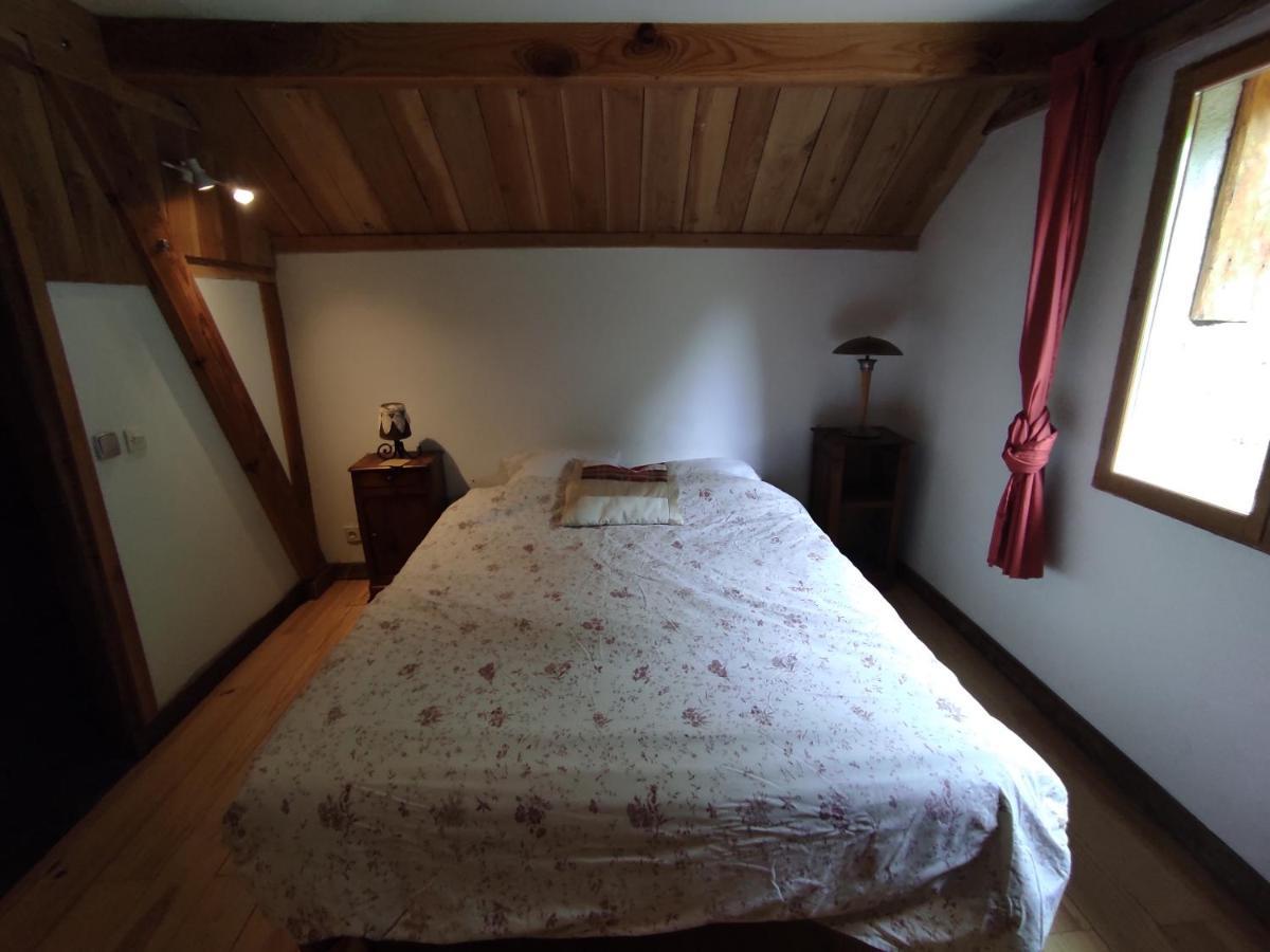 Le Pre De La Fontaine Bed & Breakfast Billiere Exterior photo